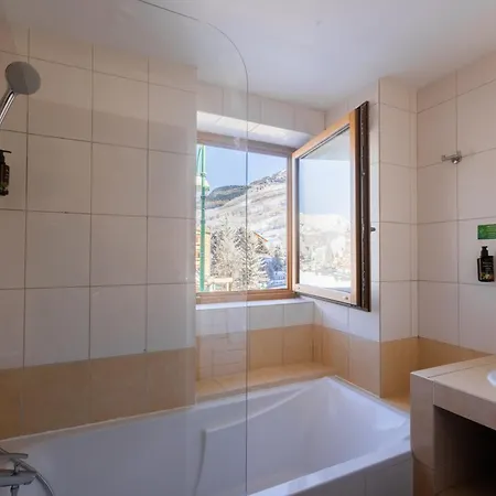 Le Sherpa 2* Les Deux Alpes