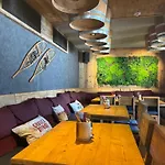 Le Sherpa Hotel