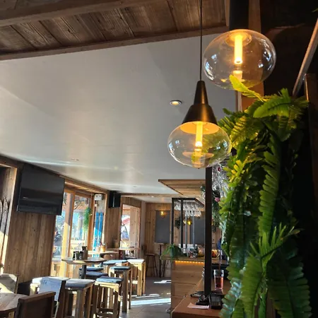 Le Sherpa Hotel