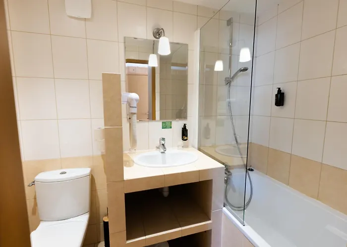 Le Sherpa Отель 2*